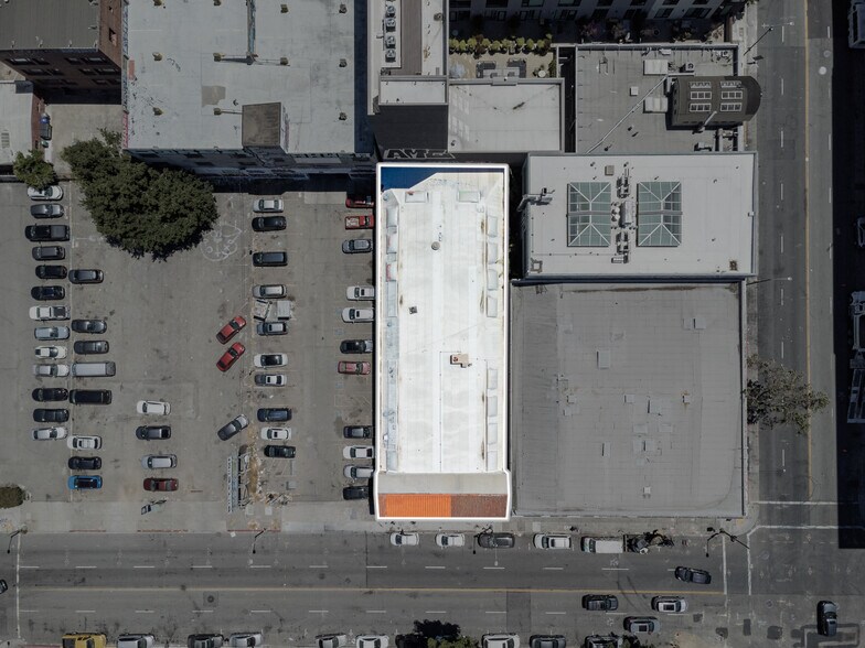 More Photos Of 1422 Harrison St, Oakland Warehouse For Sale