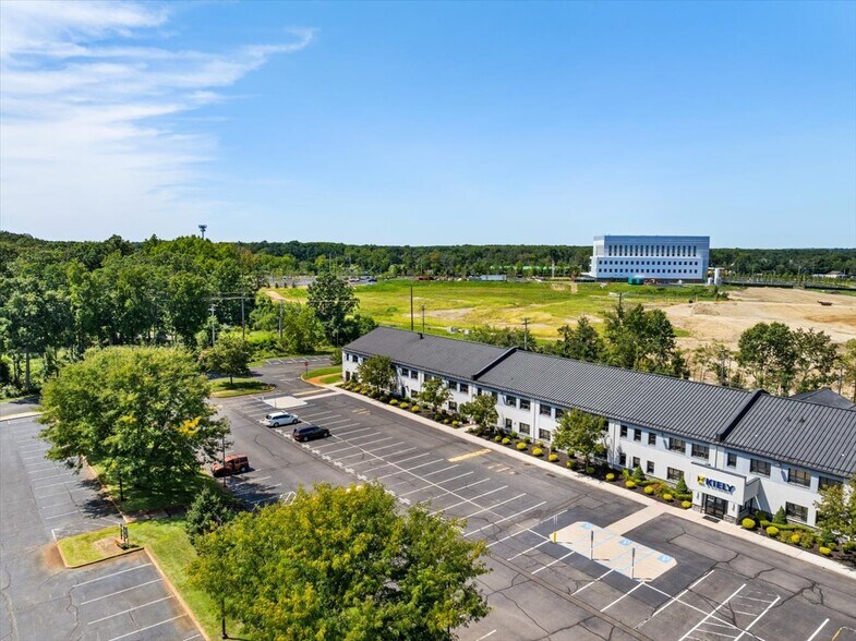 More Photos Of 1 Radar Way, Tinton Falls Office For Lease