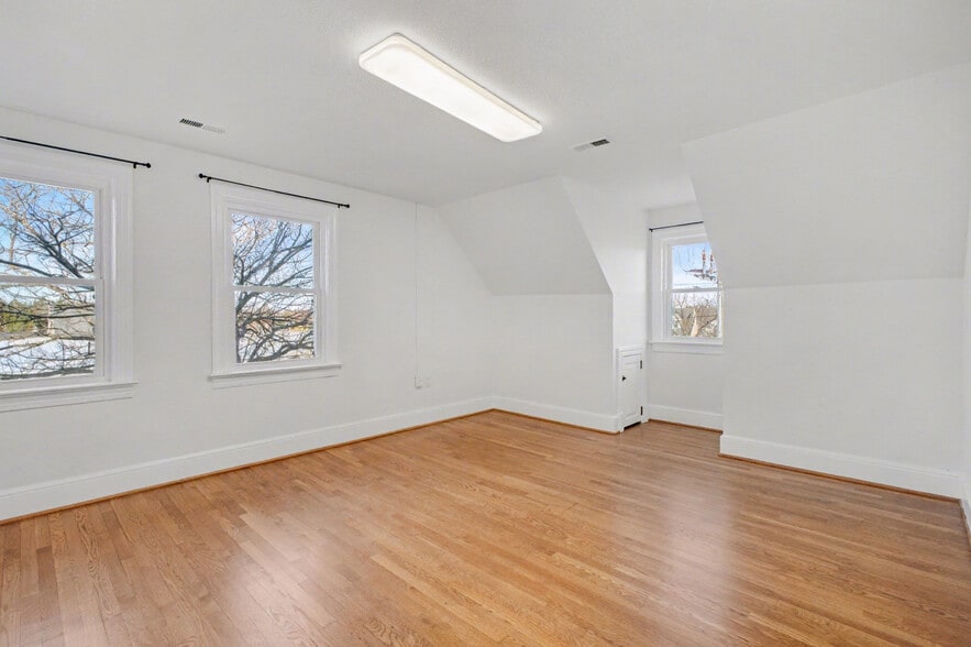 More Photos Of 4412 Lafayette Blvd, Fredericksburg Loft Creative Space For Lease