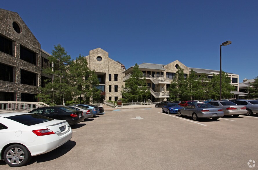 More Photos Of 5020 Riverside, Irving Unknown For Lease