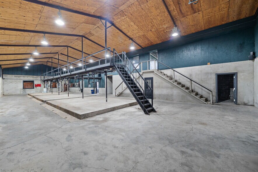 More Photos Of 2412 Usener Rd rd, Fredericksburg Winery Vineyard For Sale