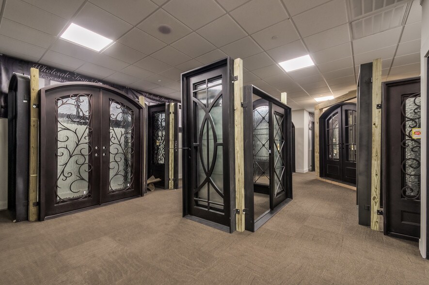 More Photos Of 4510 Duncanville Rd, Dallas Distribution For Sale