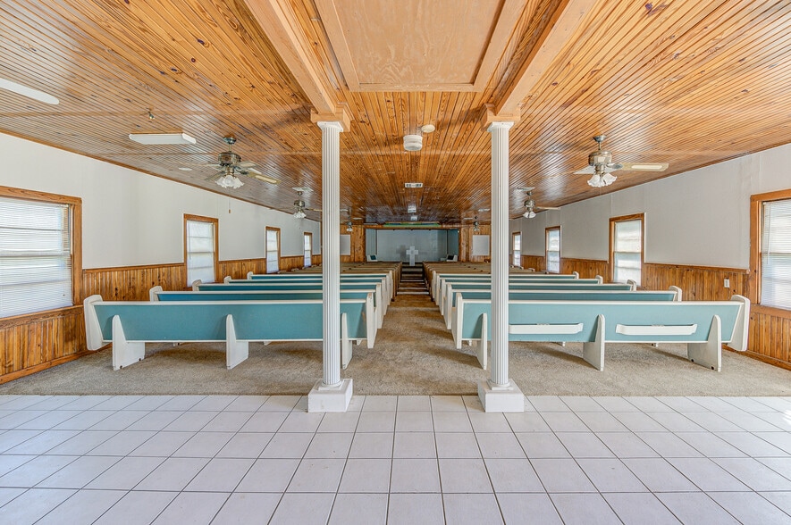 More Photos Of 3922 County Road 353, Brazoria Religious Facility For Sale