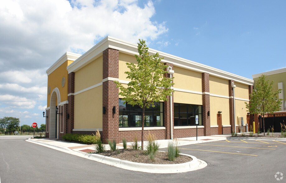 More Photos Of 9636 161st St, Orland Park Storefront For Sale