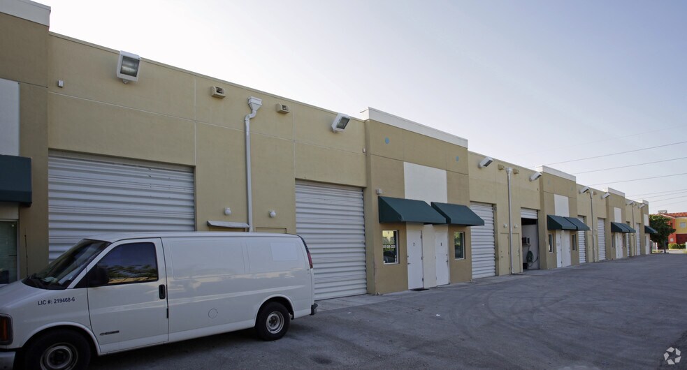More Photos Of 7403 NW 7th St, Miami Unknown For Lease
