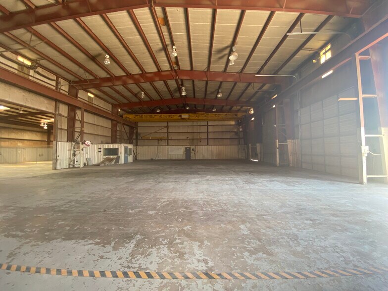 More Photos Of 4003 S County Road 1294, Odessa Warehouse For Lease