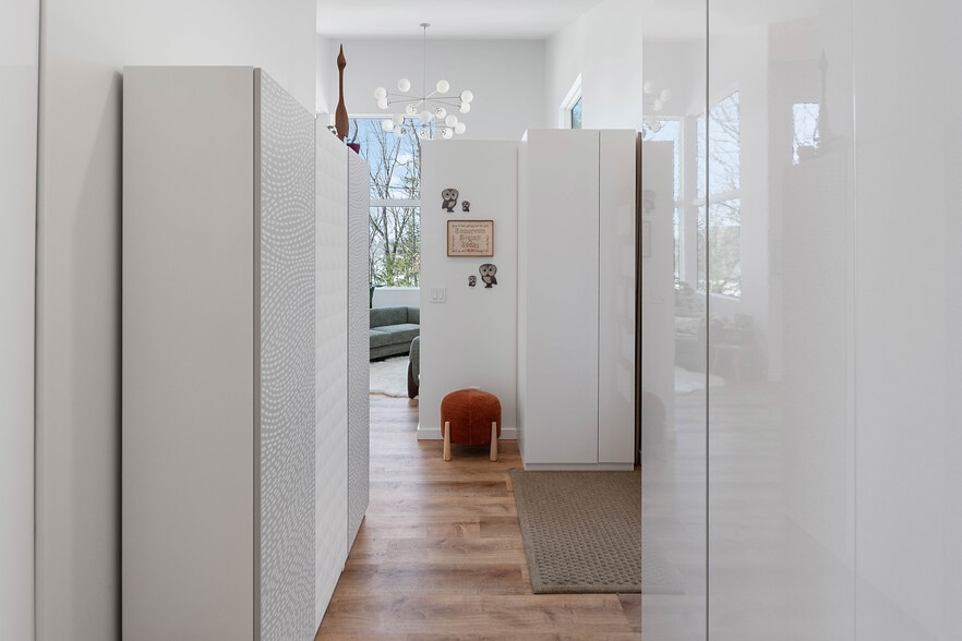 More Photos Of 7103 Lake View Rdg, Lake Ann Hospitality For Sale