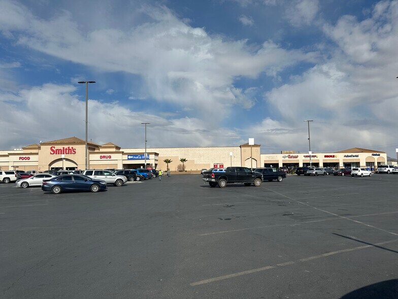 More Photos Of 4600-4610 E Sunset Rd, Henderson Unknown For Lease