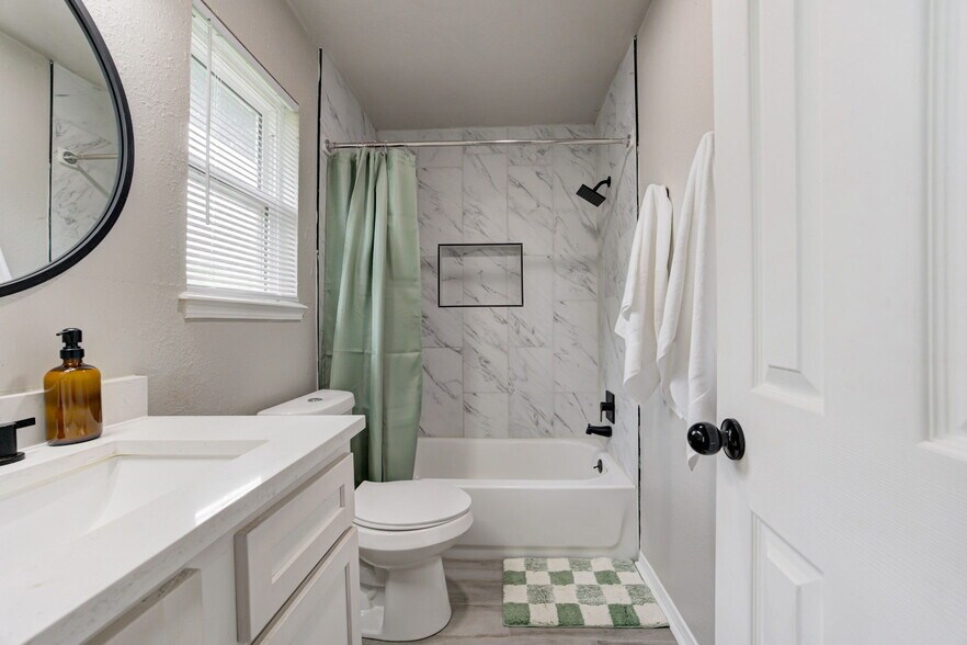 More Photos Of 735 NW 30th St, Oklahoma City Apartments For Sale