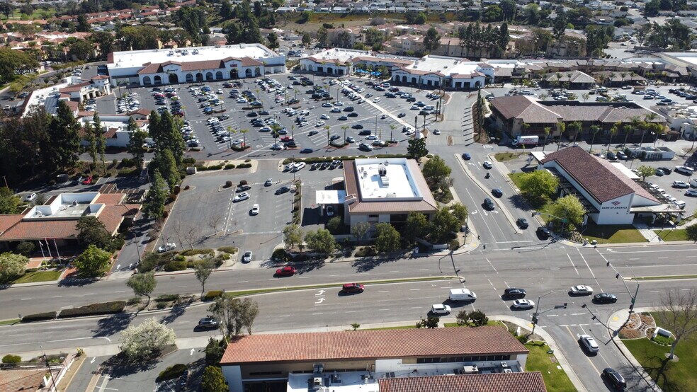 More Photos Of 11986 Bernardo Plaza Dr, San Diego Unknown For Lease