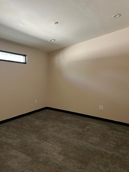 More Photos Of 7201 N 7th St, Phoenix Loft Creative Space For Sale