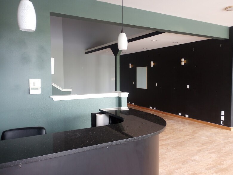 More Photos Of 115-127 Kellogg Rd, Bellingham Unknown For Lease