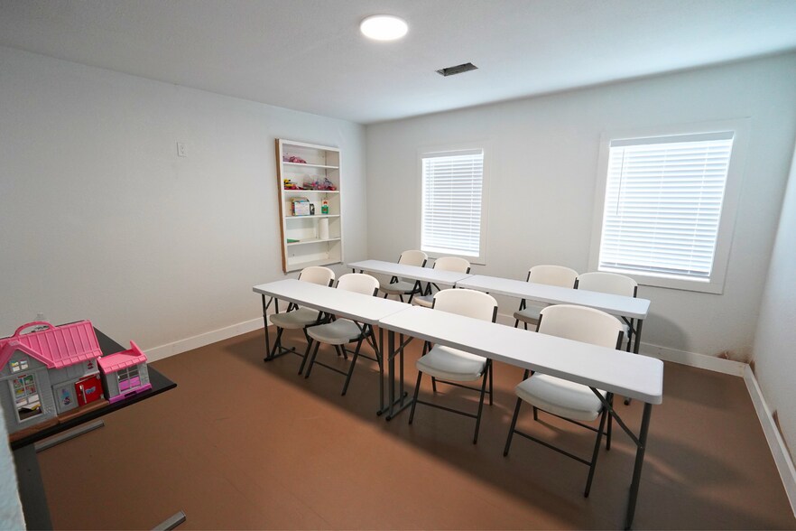 More Photos Of 10402 Pillot St, Jacinto City Religious Facility For Sale