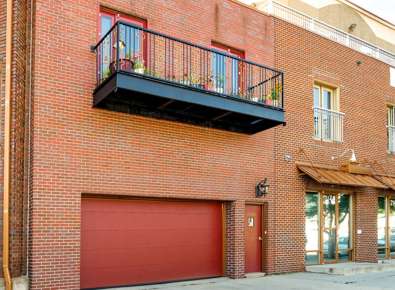 More Photos Of 2150 Curtis St, Denver Storefront Retail Office For Sale