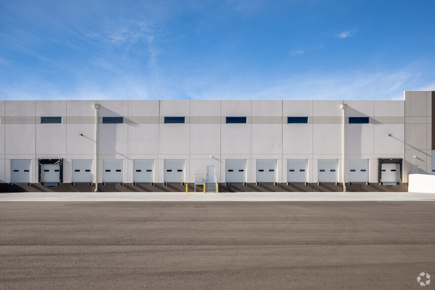 More Photos Of 7955 S Potomac St, Englewood Unknown For Lease