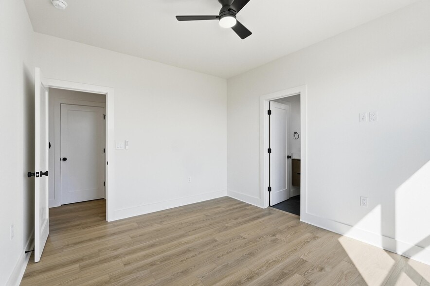 More Photos Of 2202 N Carroll Ave, Dallas Apartments For Sale