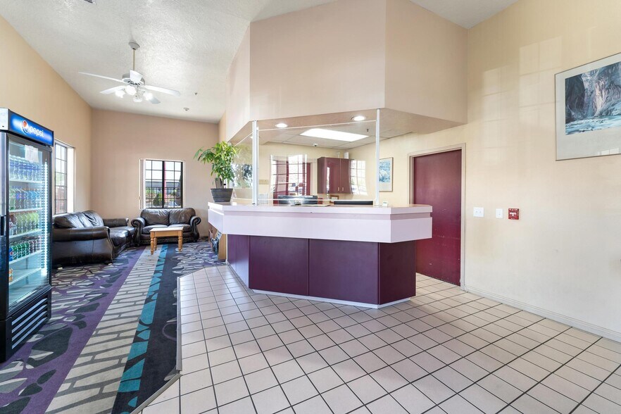 More Photos Of 260 W Main St, Vernal Hotel For Sale