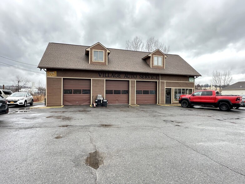 More Photos Of 611 W Manlius St, East Syracuse Auto Repair For Sale