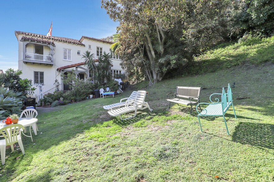 More Photos Of 153-157 W Channel Rd, Santa Monica Apartments For Sale