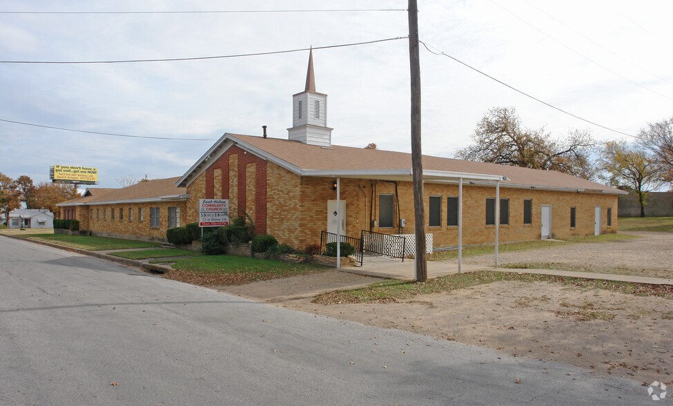 Primary Photo Of 4600 Wheeler St, Fort Worth Religious Facility For Lease