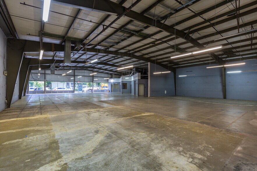 More Photos Of 1705-1715 I St, Sacramento General Retail For Lease
