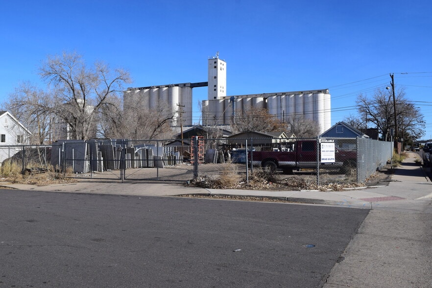 More Photos Of 3300 E 43rd Ave, Denver Manufacturing For Sale