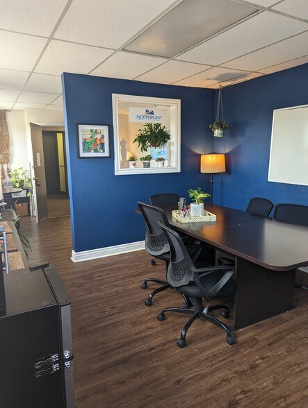 More Photos Of 1100 W Littleton Blvd, Littleton Loft Creative Space For Sale