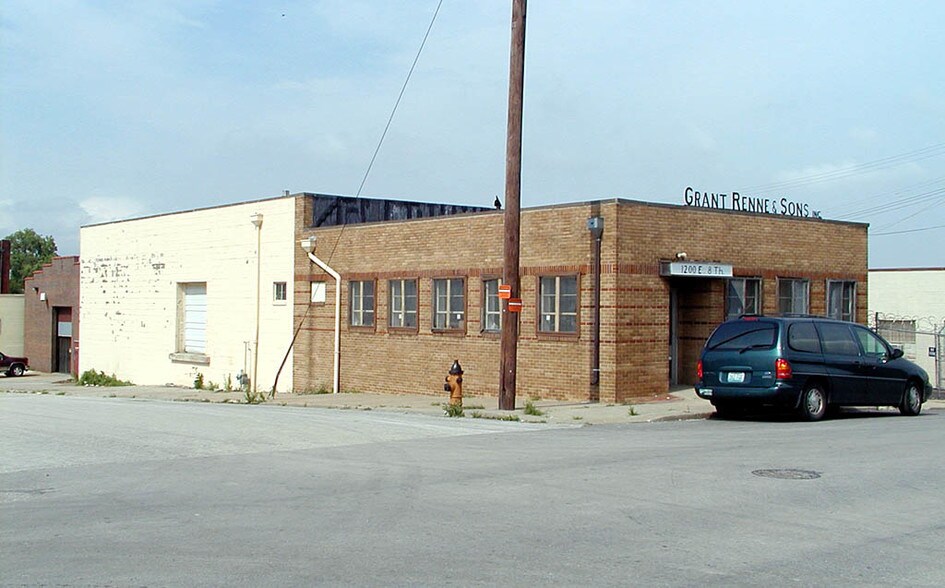 More Photos Of 1200 E 8th St, Kansas City Warehouse For Lease