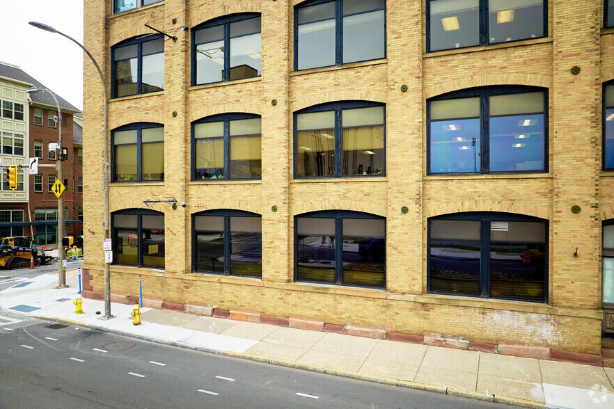 More Photos Of 300 State St, Rochester Office For Lease