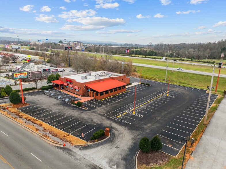 More Photos Of 1420 Interstate Dr, Cookeville Restaurant For Sale