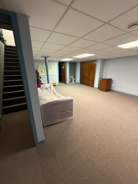 More Photos Of 100 Corporate Dr E, Langhorne Office For Sale