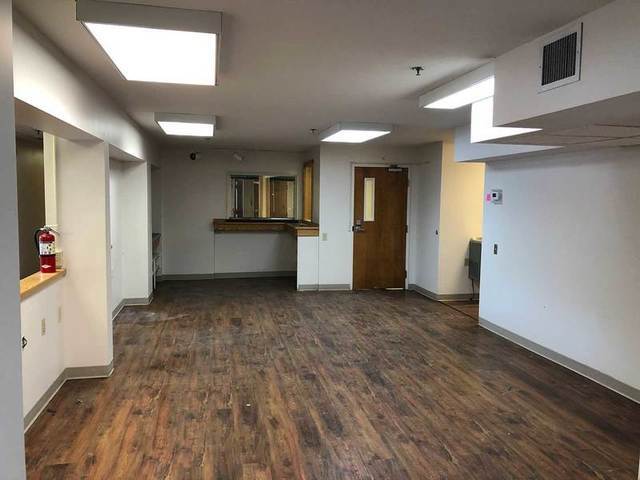 More Photos Of 42-67 Eastern Ave, Saint Johnsbury Office For Sale