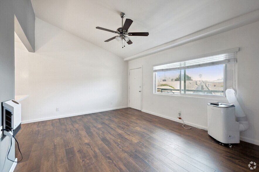 More Photos Of 435 W Regent St, Inglewood Apartments For Sale