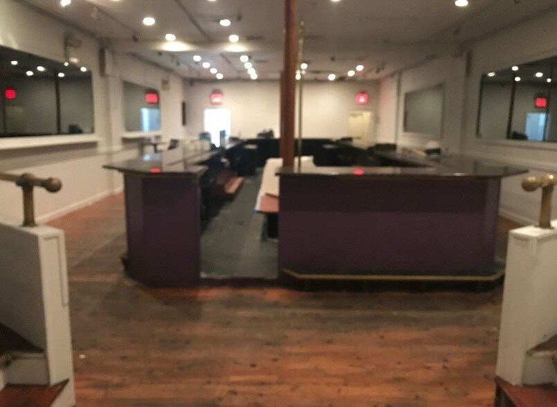 More Photos Of 28-26 Steinway St, Astoria Freestanding For Lease