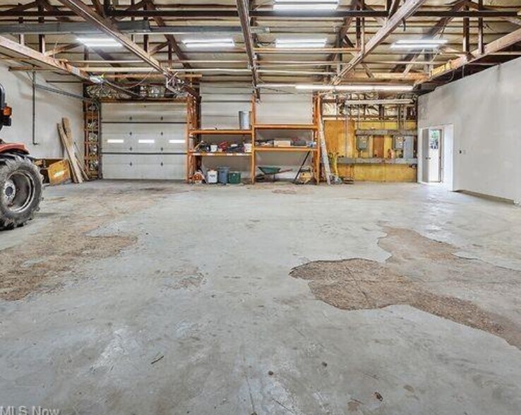 More Photos Of 201 Reed St, Spencer Light Manufacturing For Sale