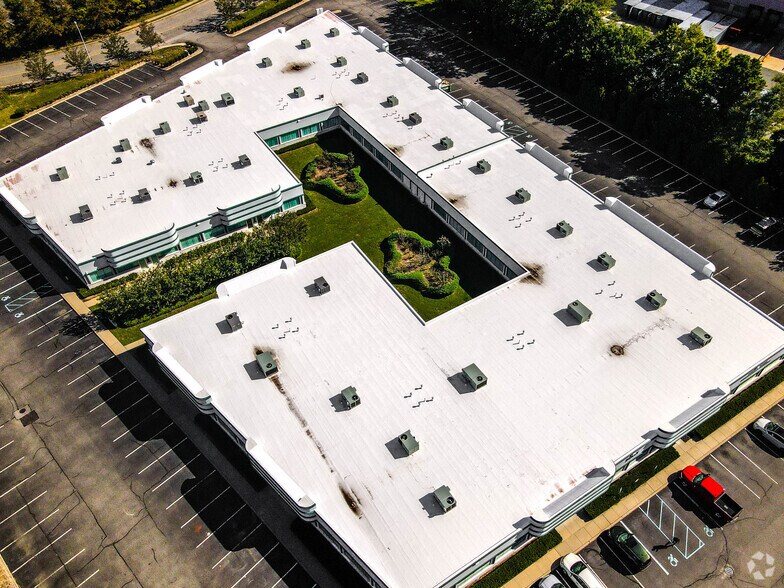 More Photos Of 2805 Veterans Memorial Hwy, Ronkonkoma Medical For Lease