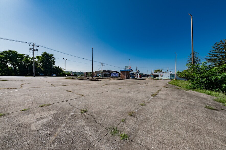 More Photos Of 1111 Fairmont Ave, Fairmont Restaurant For Sale