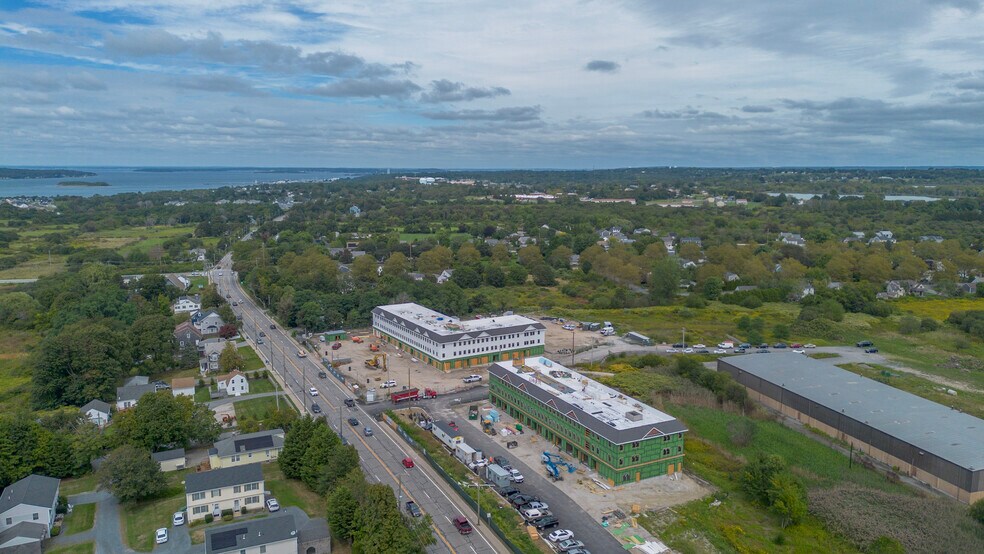 More Photos Of 1747 W Main Rd, Middletown General Retail For Lease