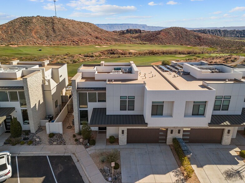 More Photos Of 2248 N Double Eagle Ln, Washington Specialty For Sale