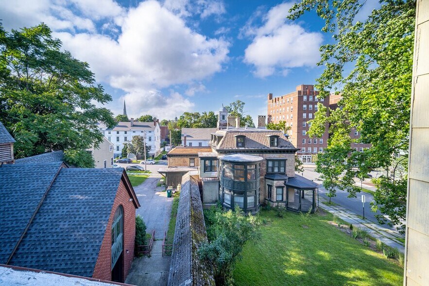 More Photos Of , Newburgh Office For Sale