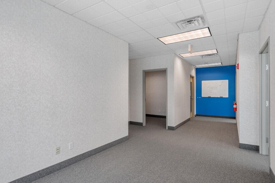 More Photos Of 2627 E Beltline Ave SE, Grand Rapids Medical For Lease