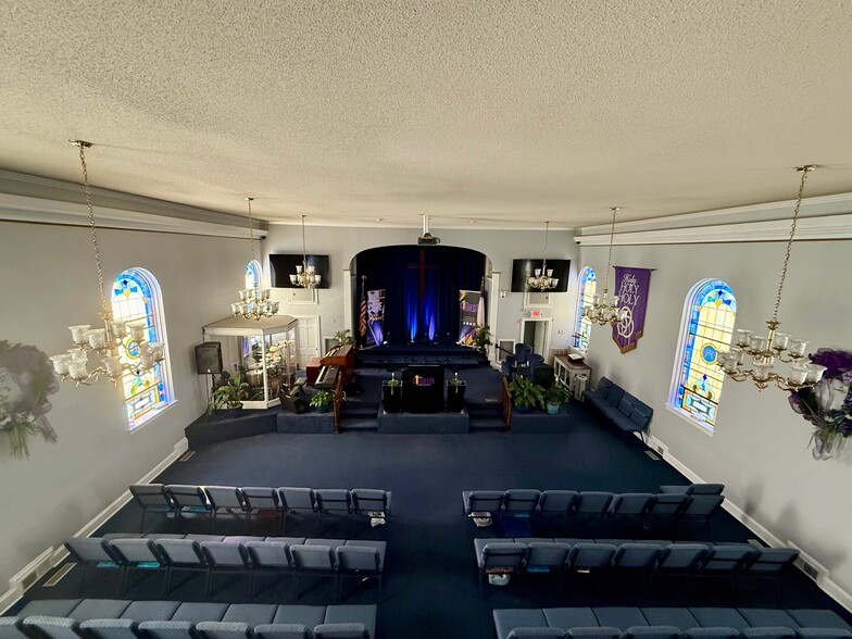 More Photos Of 914 Person St, Fayetteville Religious Facility For Lease