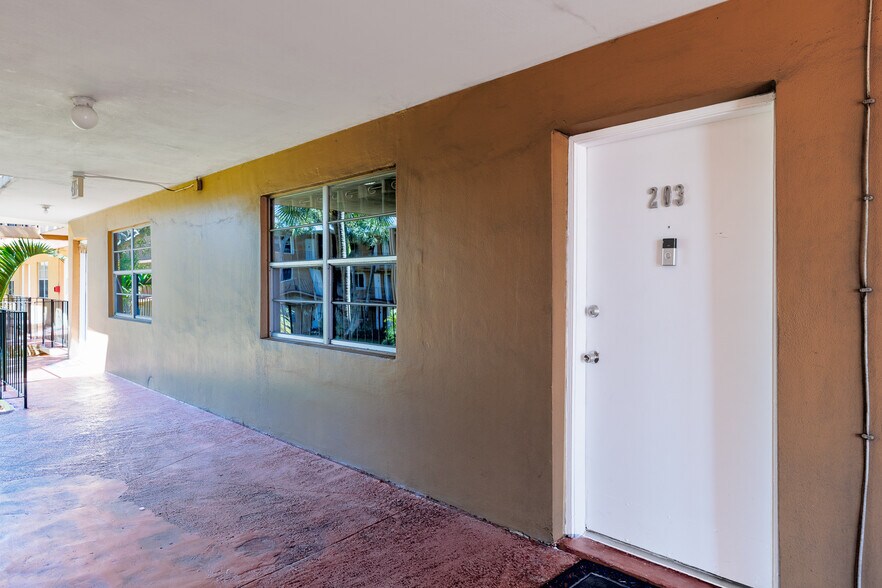 More Photos Of 1230-1330 W 54th St, Hialeah Apartments For Sale