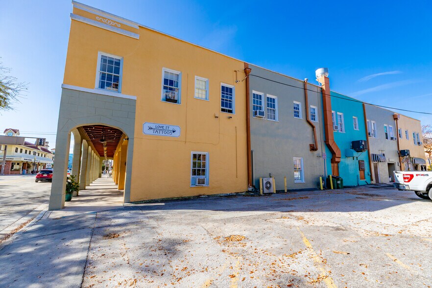 More Photos Of 2101 14th Ave, Vero Beach Apartments For Sale