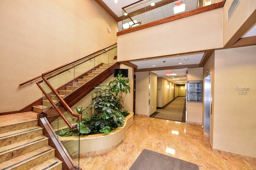 More Photos Of 470 Franklin Tpke, Ramsey Medical For Lease