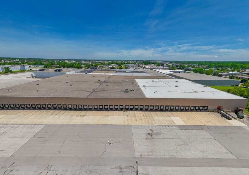 More Photos Of 4815 Executive Blvd, Fort Wayne Unknown For Lease