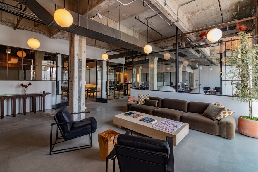 More Photos Of 837 N Spring St, Los Angeles Office For Sale