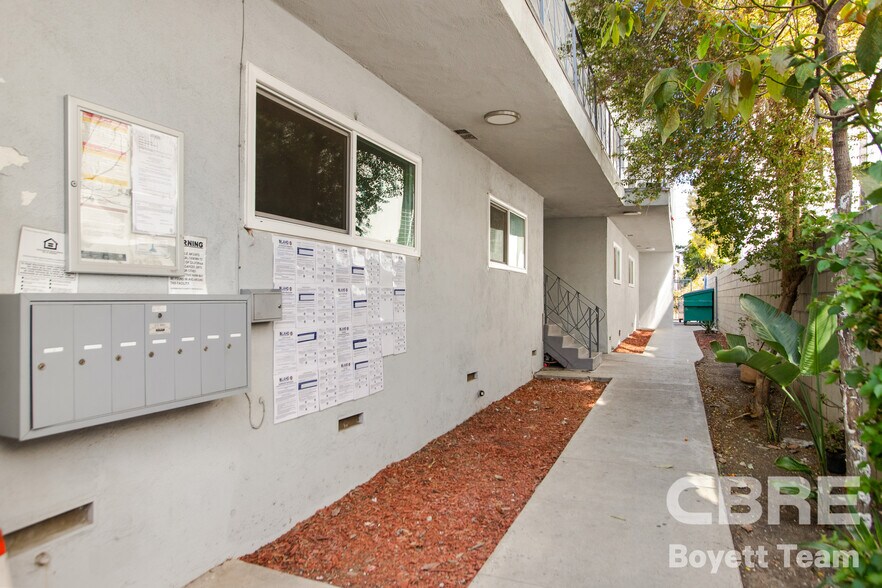 More Photos Of 5933 Barton Ave, Los Angeles Apartments For Sale