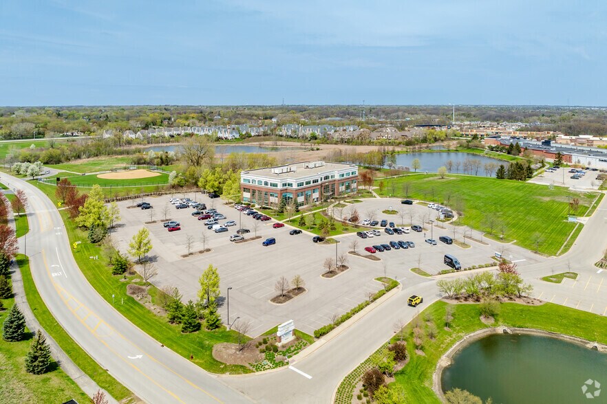 More Photos Of 21660 W Field Pky, Deer Park Office For Sale