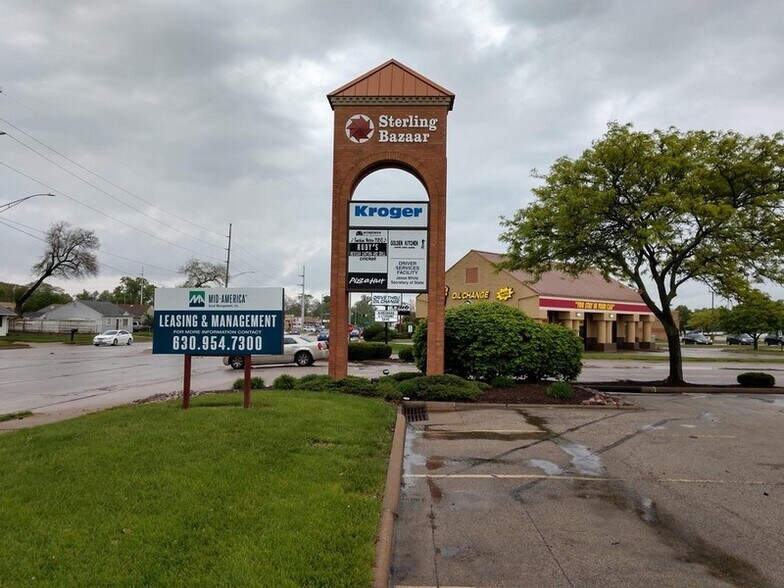 More Photos Of 3311 N Sterling Ave, Peoria General Retail For Sale